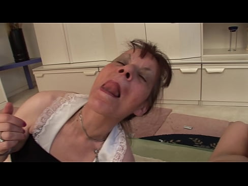 ❤️ Tá triúr ag beirt sheanmháthair agus seanathair amháin Porn ag porn % ga.bsglass.ru% ☑