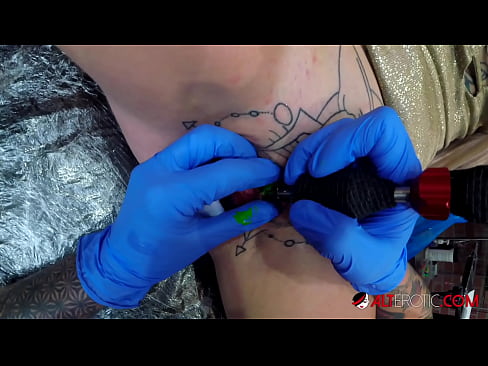 ❤️ An hottie thar a bheith tattooed Sully Savage fuair tattoo ar a clitoris Porn  ag porn % ga.bsglass.ru%  ☑